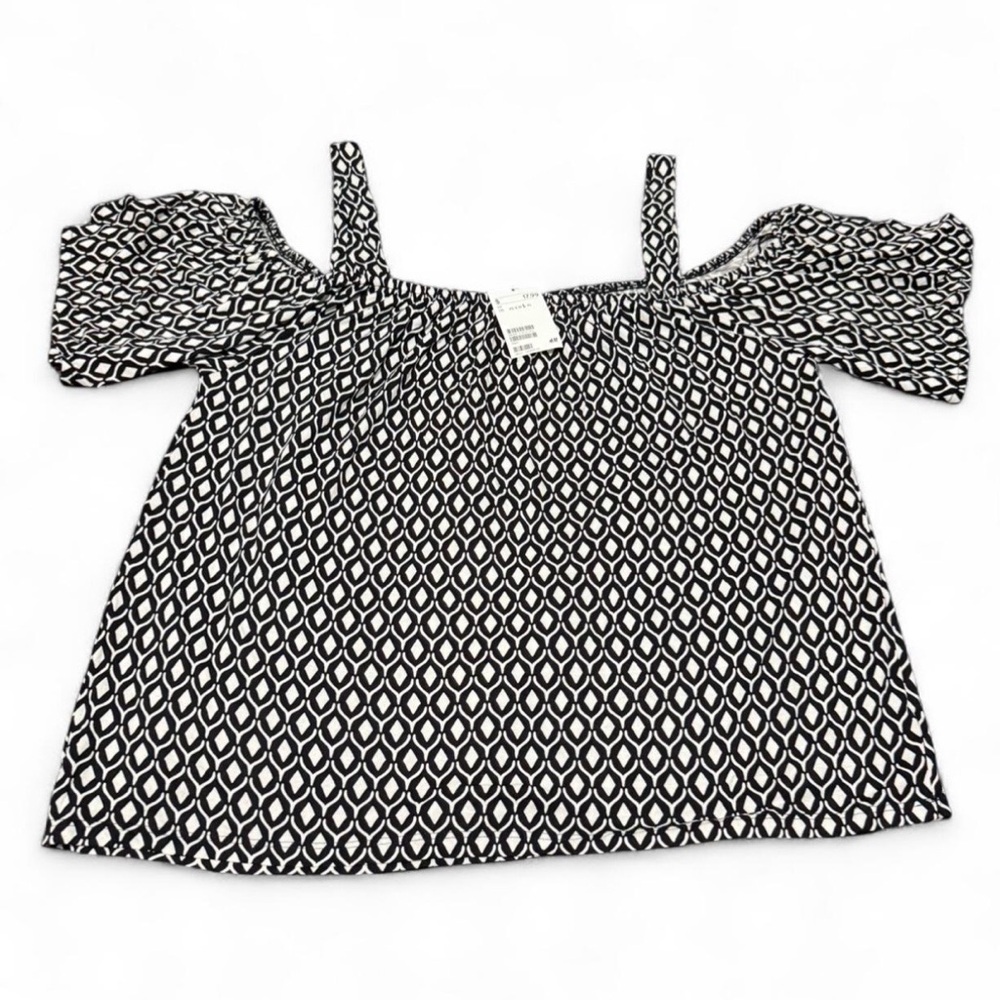 H&M Black and White Geometric Blouse